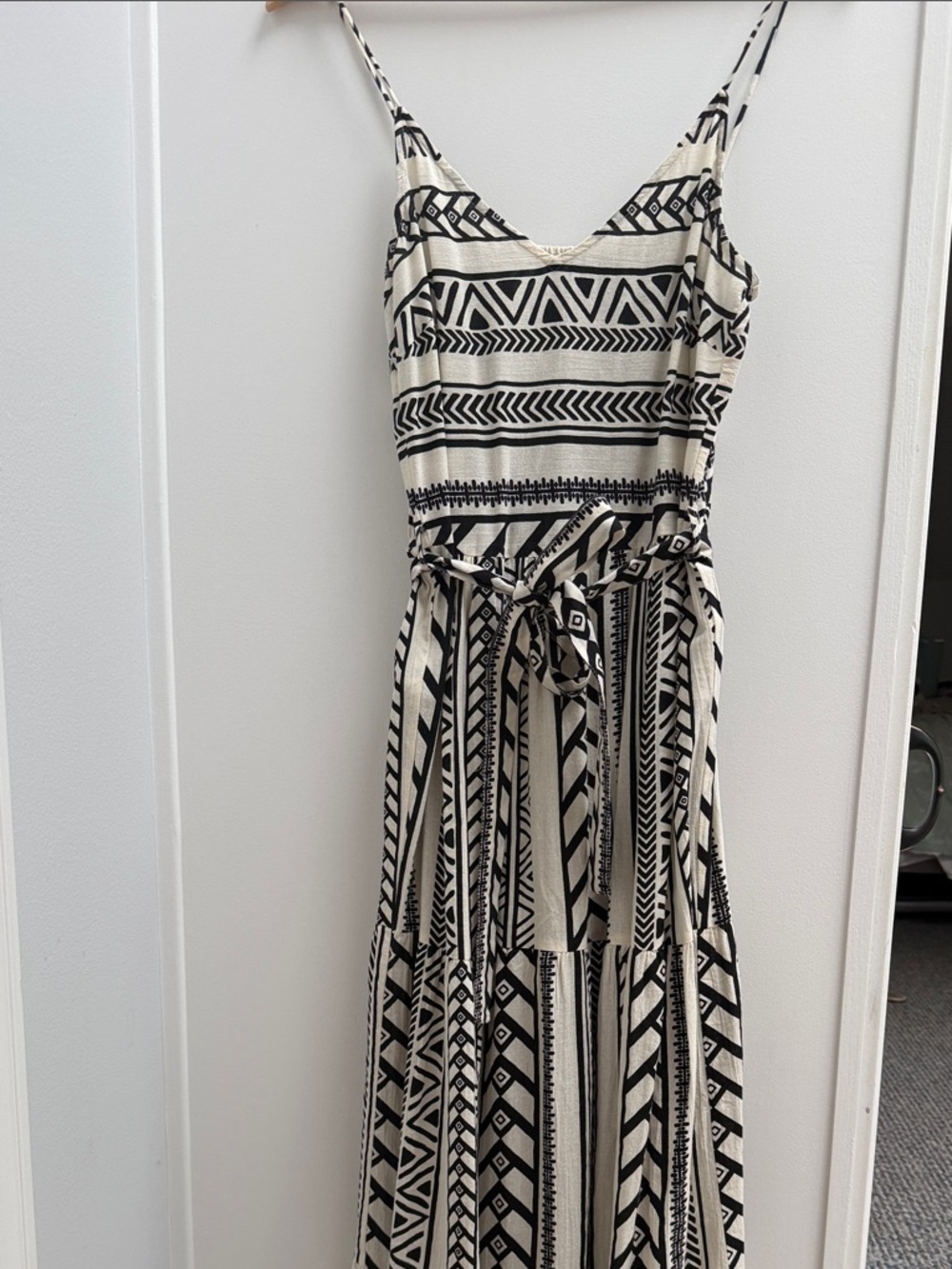 Vero Moda Black & Cream Geometric-Print Maxi Dress - Picture 2 of 5
